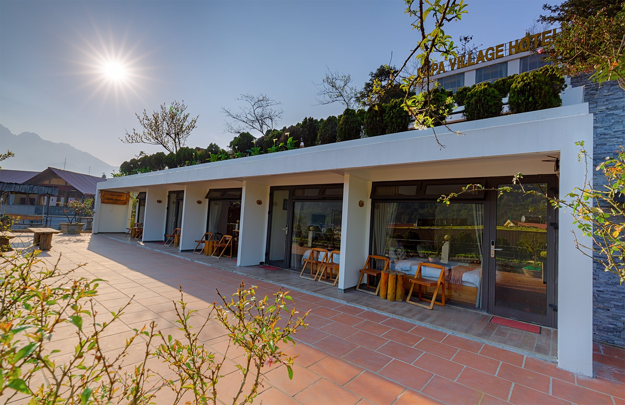 DD floor terrace_2c9ef508-2183-4899-b3bf-e8d8ee6a1ba6.jpg
